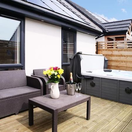 Hoxne Cottages - Daisy Cottage With Private Hot Tub يورك المظهر الخارجي الصورة
