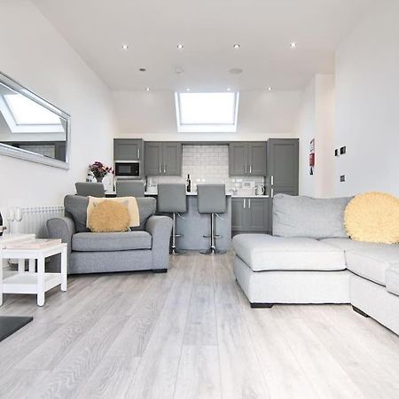 Hoxne Cottages - Daisy Cottage With Private Hot Tub يورك المظهر الخارجي الصورة